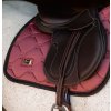 Dečka podsedlová Equestrian Stockholm, všestranná, soft rouge