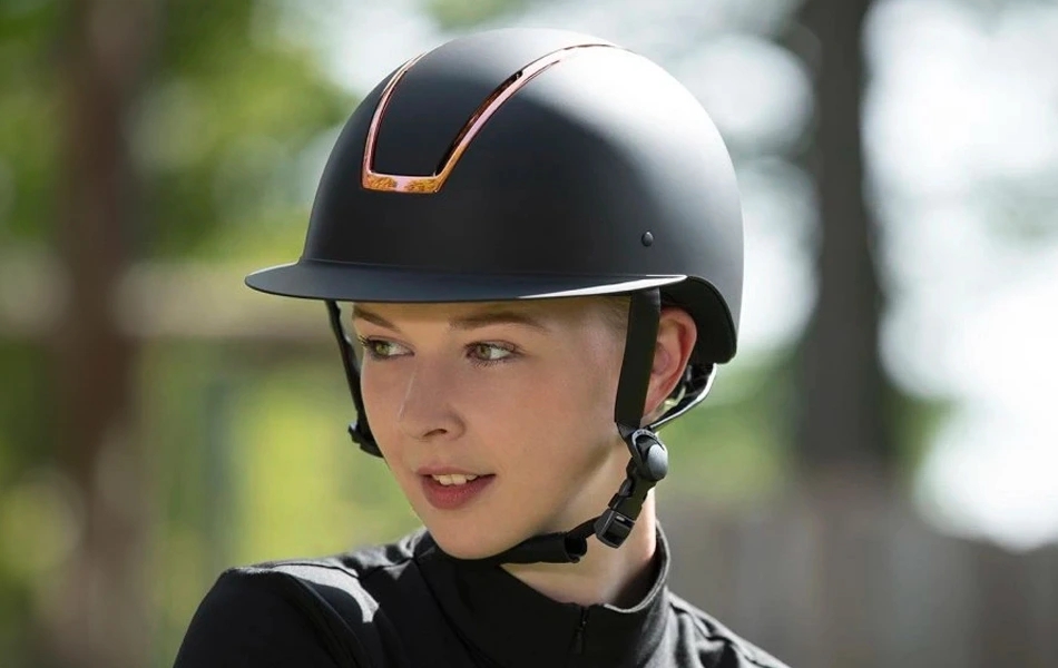 Kaski jeździeckie – klucz do bezpieczeństwa