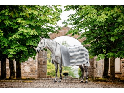 Deka odpocovacia Newmarket Horseware, obojstranná, witney pink