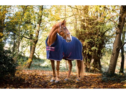 Deka odpocovacia Horseware, s golierom, navy HW print/burgundy & white