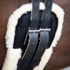 Podbrušník drezúrny Art-Fur D BUSSE, s barančekom, black/natural