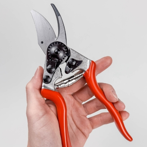 Sezónní péče o zahradní nářadí