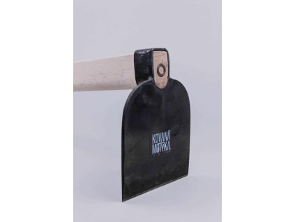 Široká kovaná motyka