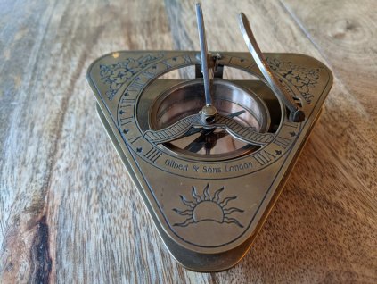 Sluneční kompas Gilbert and Sons London