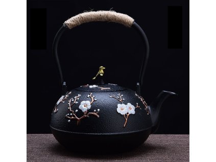 Litinová konvička na čaj