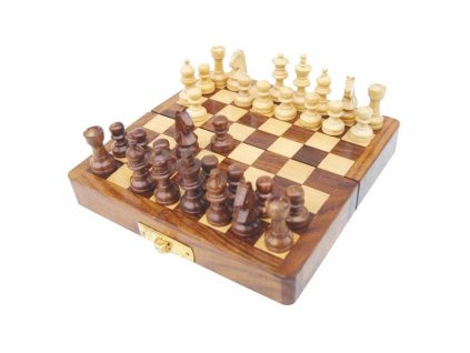 Šachy a vrhcáby (backgammon) v dřevěném boxu