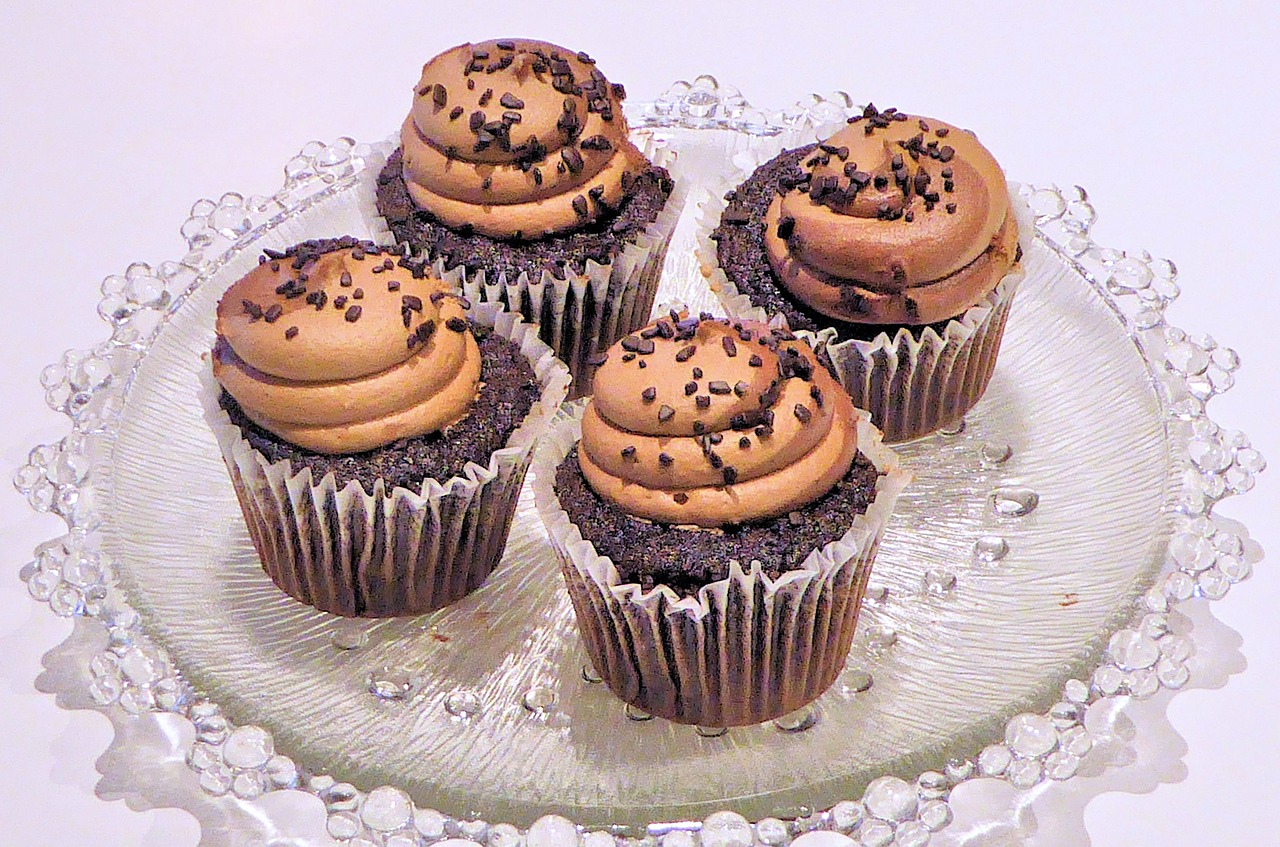 chocolate-cupcakes-710400_1280