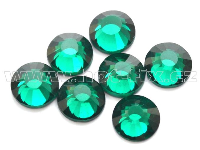 celobroušené hot-fix kameny Premium barva 115 Emerald /tmavě zelená, velikost SS30, balení 144ks, 720ks nebo 1440ks