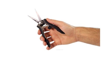Ninja Blade, nůžky na listy a prostříhávání