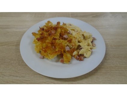Zapečené těstoviny s uzeným masem (1,3,7)
