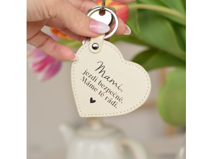 Kožená klíčenka Srdce - Mami, jezdi bezpečně.