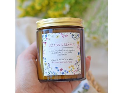 úžasná máma malá 2