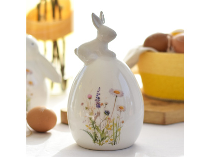 Keramický zajíc Fionn na vejci, Ø12,5 cm