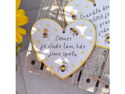 Včelí srdíčko - Domov je všude tam, kde jsme spolu.