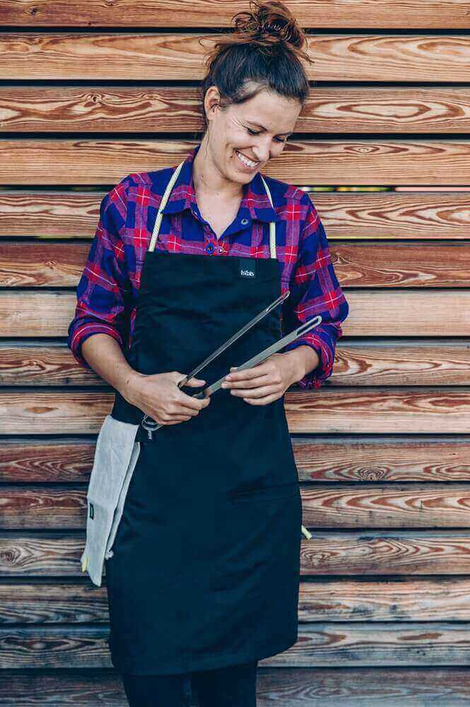 apron-textilna-zastera-na-grilovanie-hofats-lifestyle