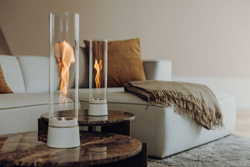 spin-air-900-stolove-biokrby-kremova-v-obyvacke