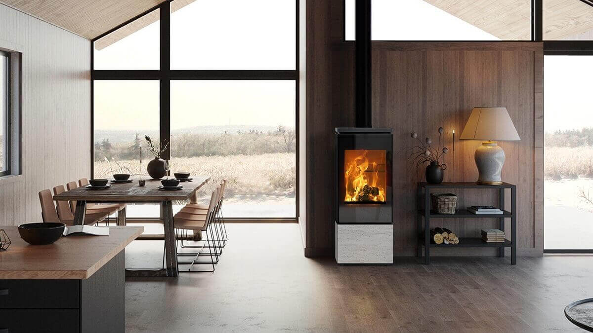 flat-500-kachle-na-drevo-8kw-nobis-v-interieri