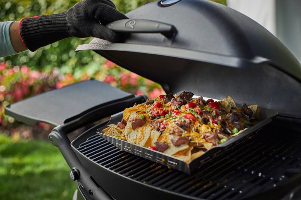 grilovaci-kos-deluxe-v-grile-weber