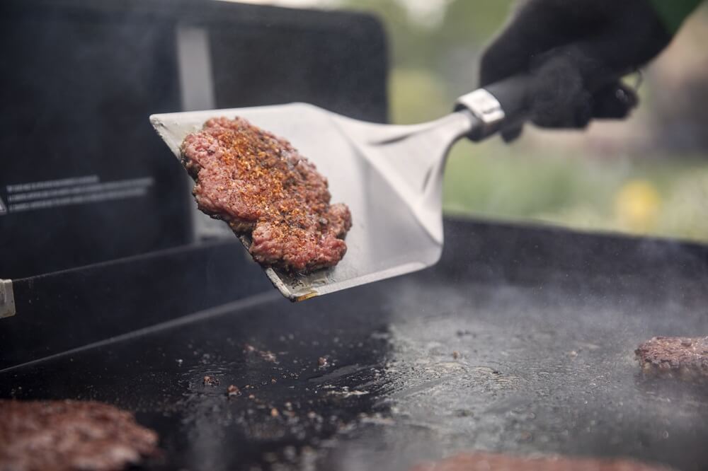 obracanie-hamburgerov-weber