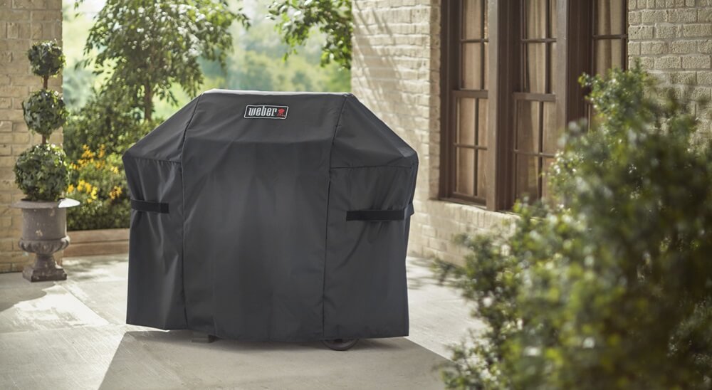 ochranny-obal-premium-pre-gril-spirit-weber-v-zahrade
