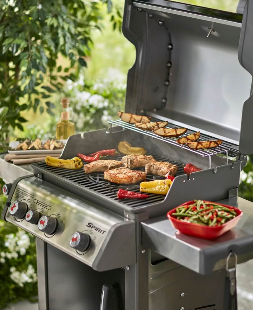sear-grate-liatinovy-rost-gourmet-bbq-system-weber-v-plynovom-grile