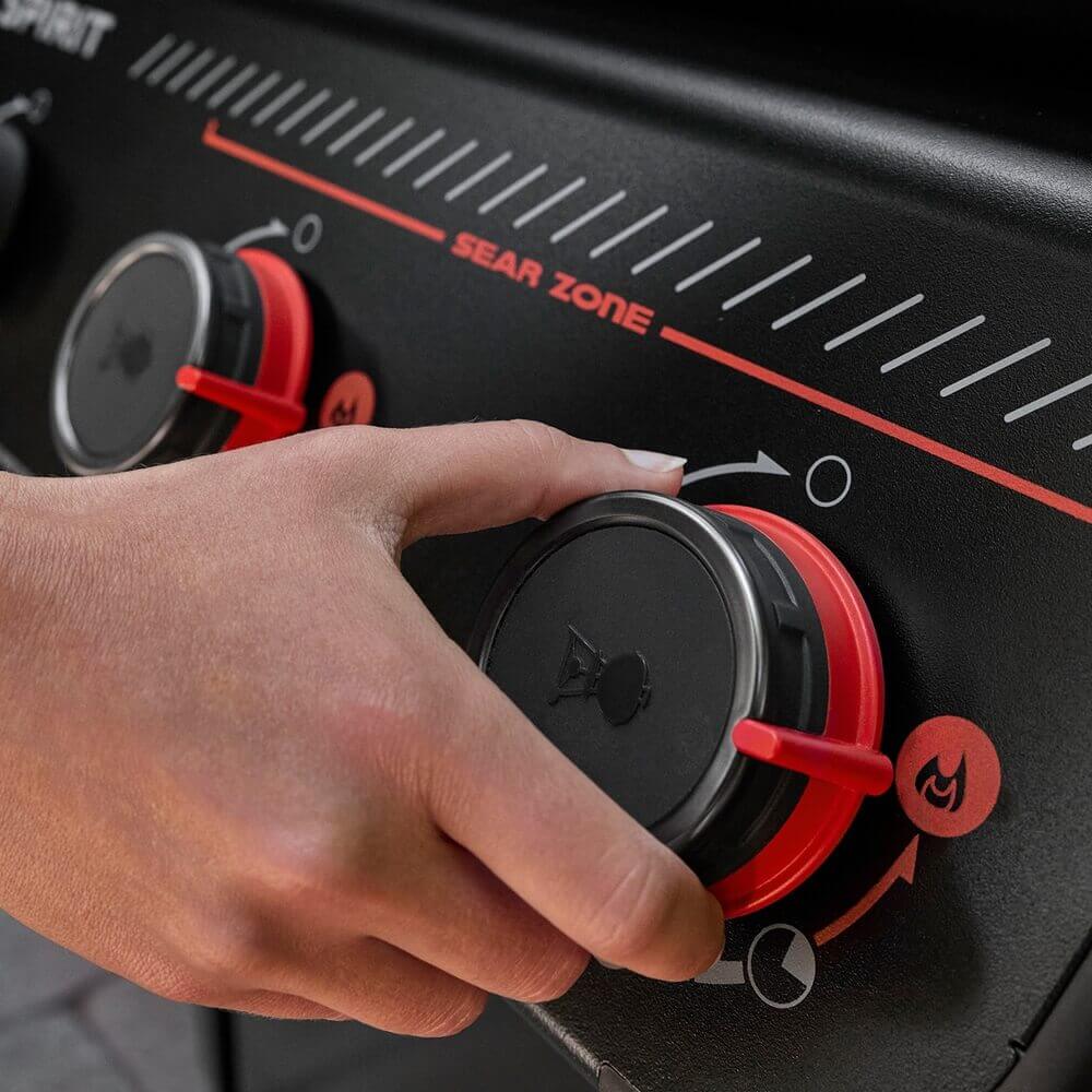 spirit-epx-435r-stealth-plynovy-gril-weber-ovladanie