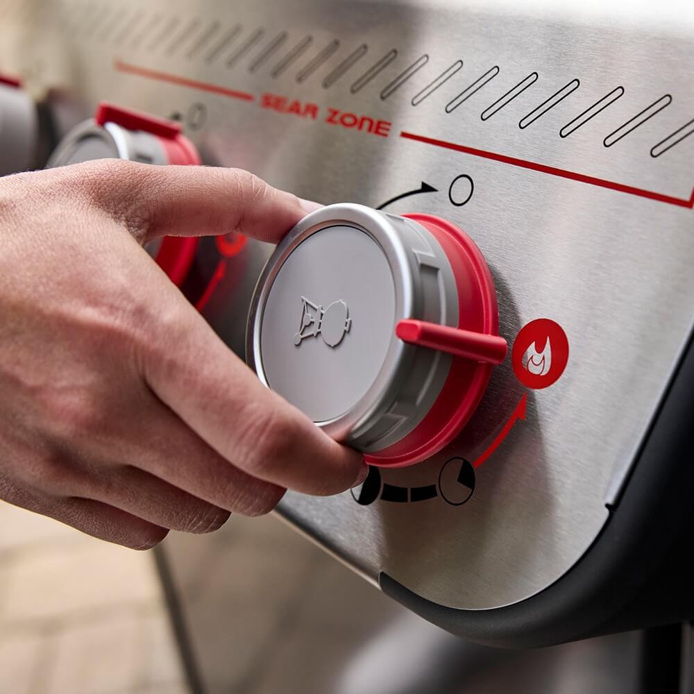 spirit-ex-425-plynovy-gril-weber-detail-ovladaca