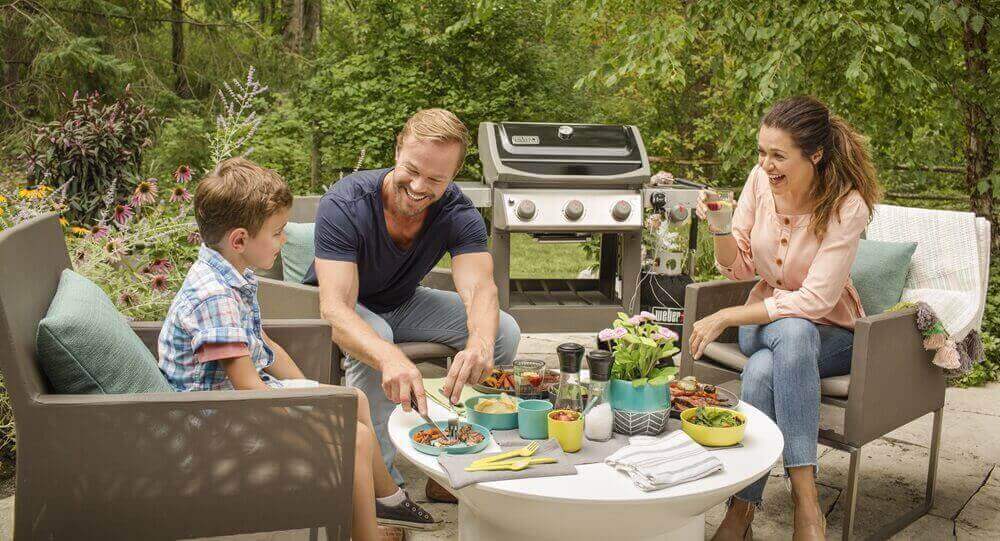 spirit-ii-e-320-gbs-plynovy-gril-weber-lifestyle