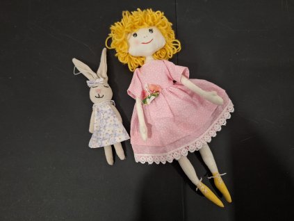 Platená bábika a zajko