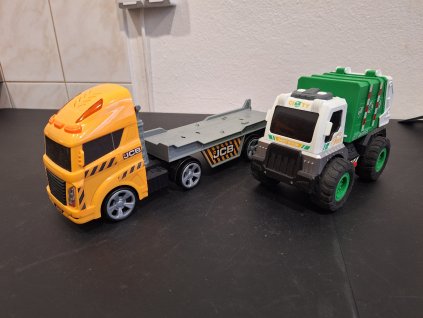 Krásne funkčné autíčka