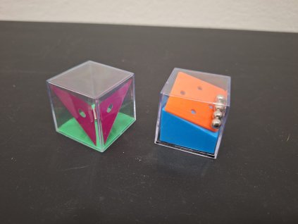 Kocky hračka zábavná