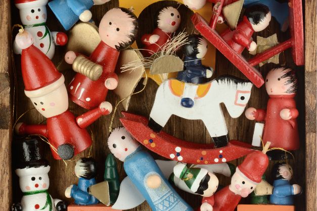 Víte, jaká je historie dětských hraček?