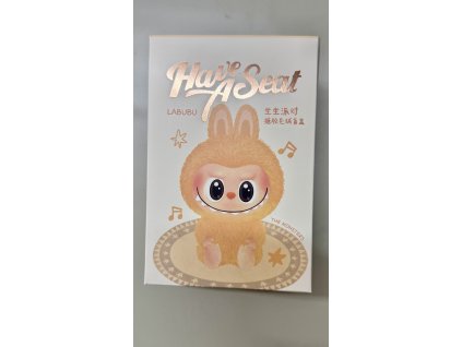 Roztomilá figurka ve stylu Labubu