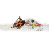 BRUDER 63100 Sněžný skútr se záchranářskými sáněmi a figurka jezdce a lyžaře