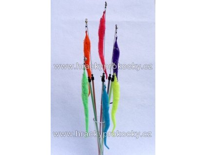 Žížala na dlouhém teleskopu