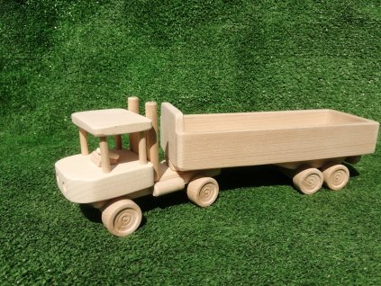 Auto s návěsem