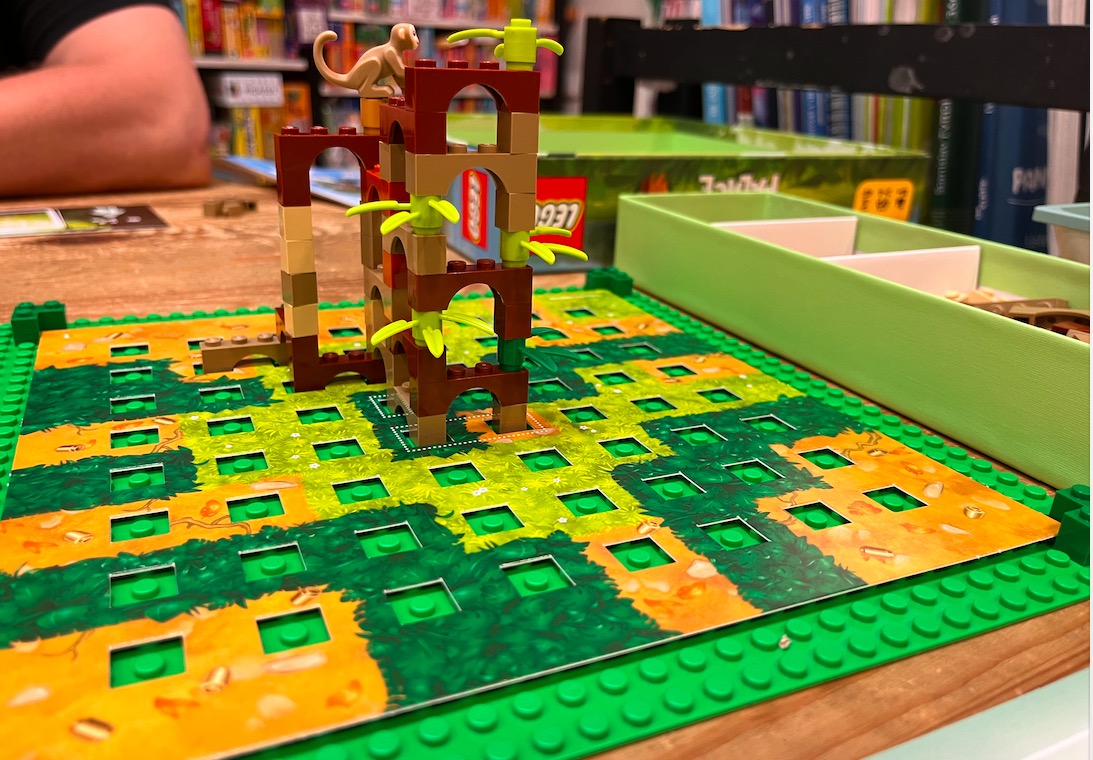 LEGO