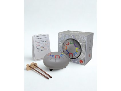 nové, šedivé malé