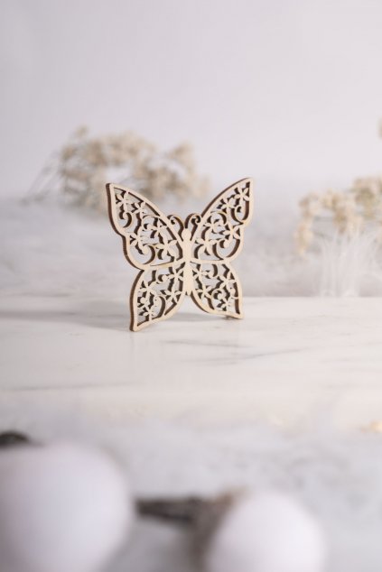 Výřez na tvoření - KVĚTINOVÝ MOTÝL