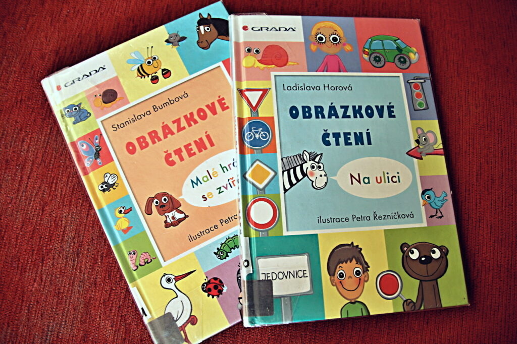 Obrázkové čtení pro prvňáčky: co nám fungovalo a jaké knížky doporučujeme