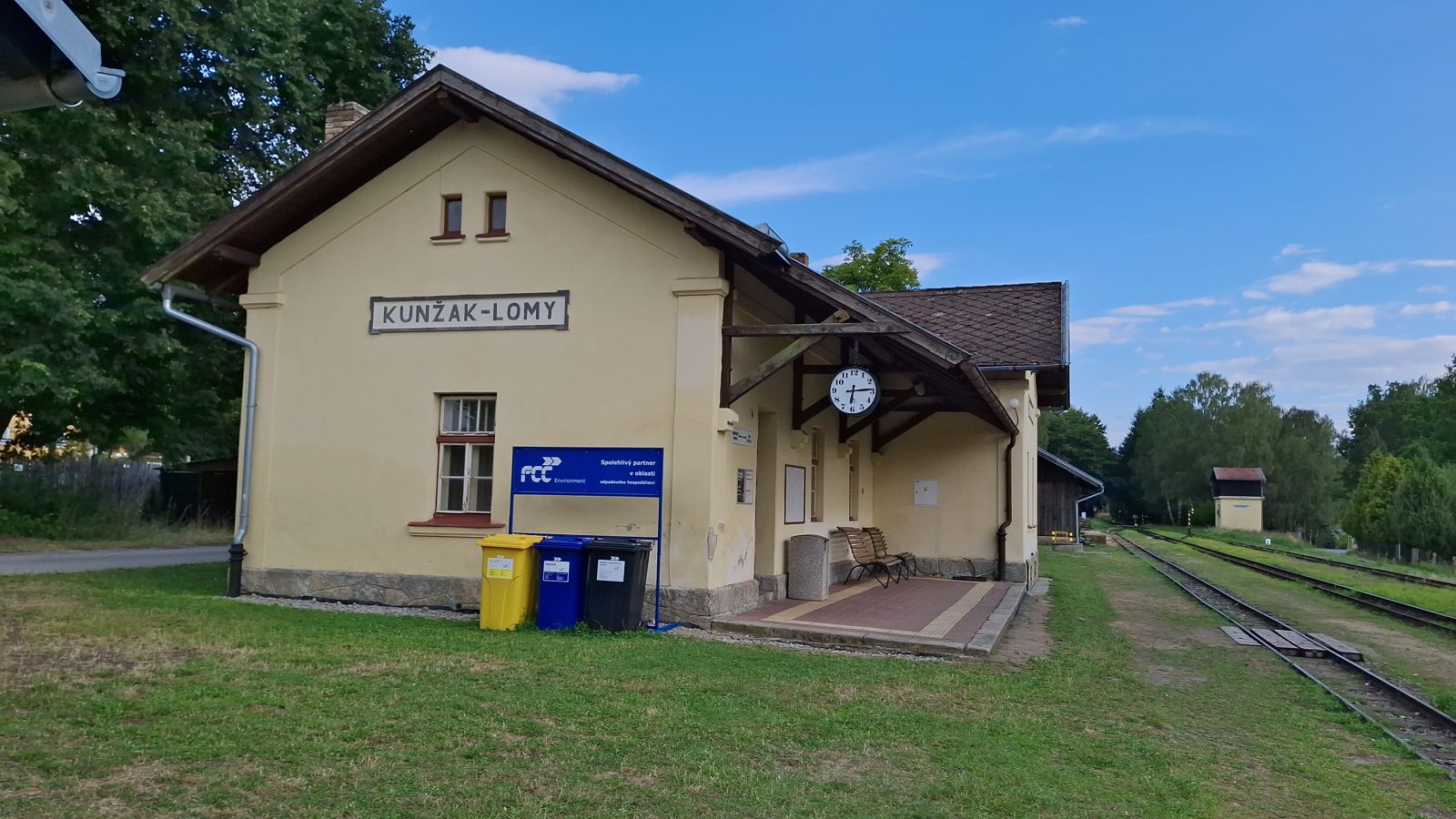 Ubytování u vláčků a drah: kde spát s dětmi kousek od kolejí
