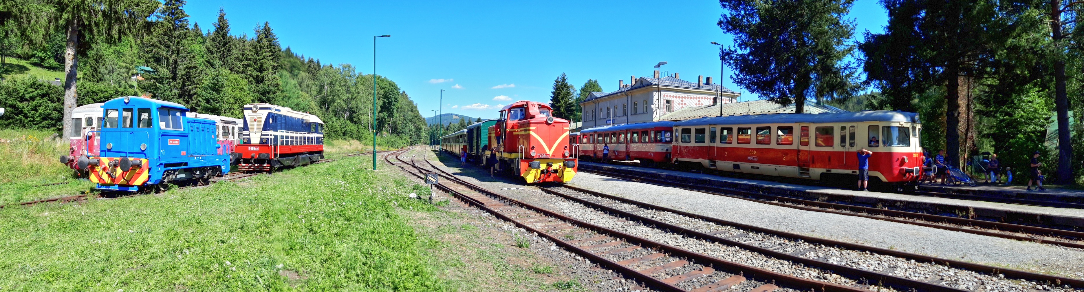 zubacka-korenov-jizdy-historickych-vlaku-13