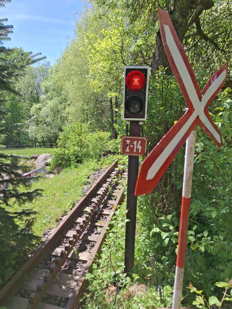 Přejezd na úzkokolejce s ozubnicí – Jestřebí hory