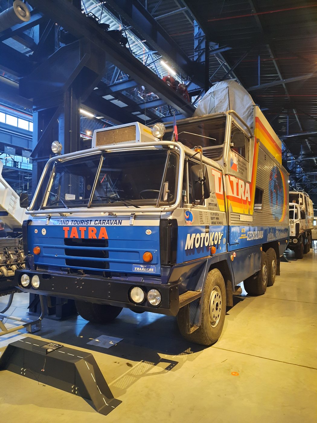 Modrá expediční Tatra v muzeu