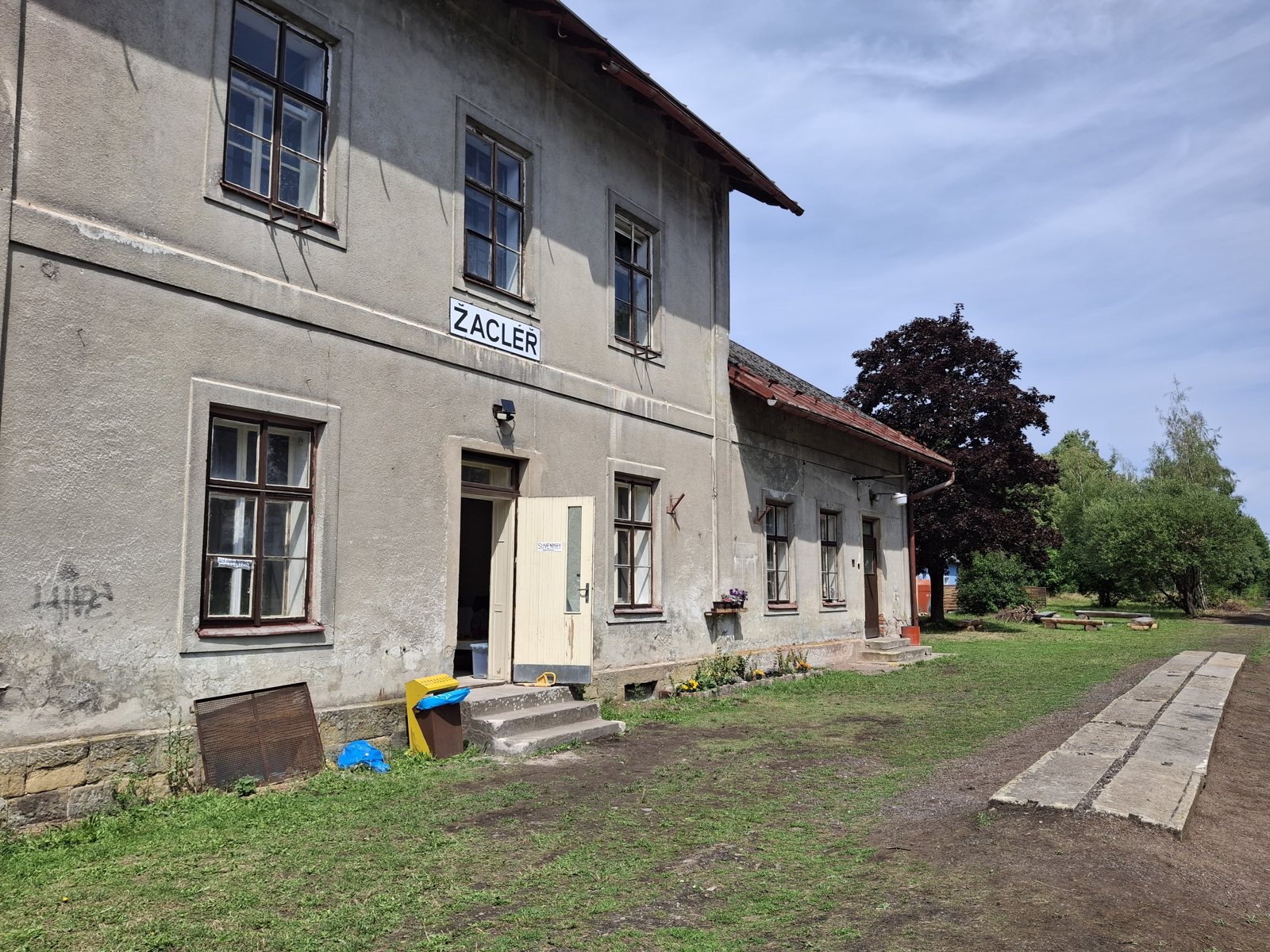 Nádražní budova Žacléř