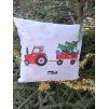 Vánoční polštář s traktorem 2