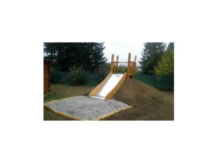 nerezova skluzavka akat