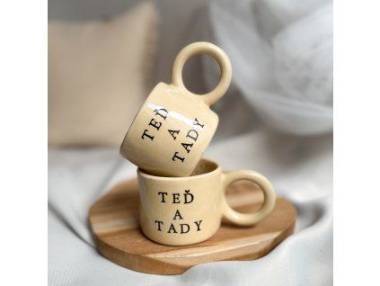 Hrnek Teď a tady
