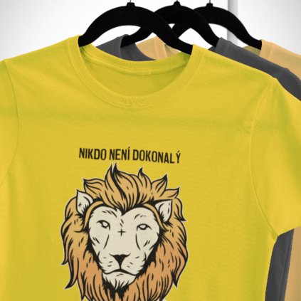 Pánské/Dámské tričko Nikdo není dokonalý - lev (Barva trička Žluté, Velikost 3XL, Střih Dámské)