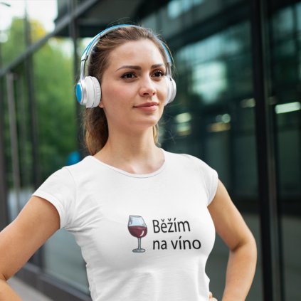 Dámské tričko Běžím na víno (Barva trička Bílé, Velikost 3XL)